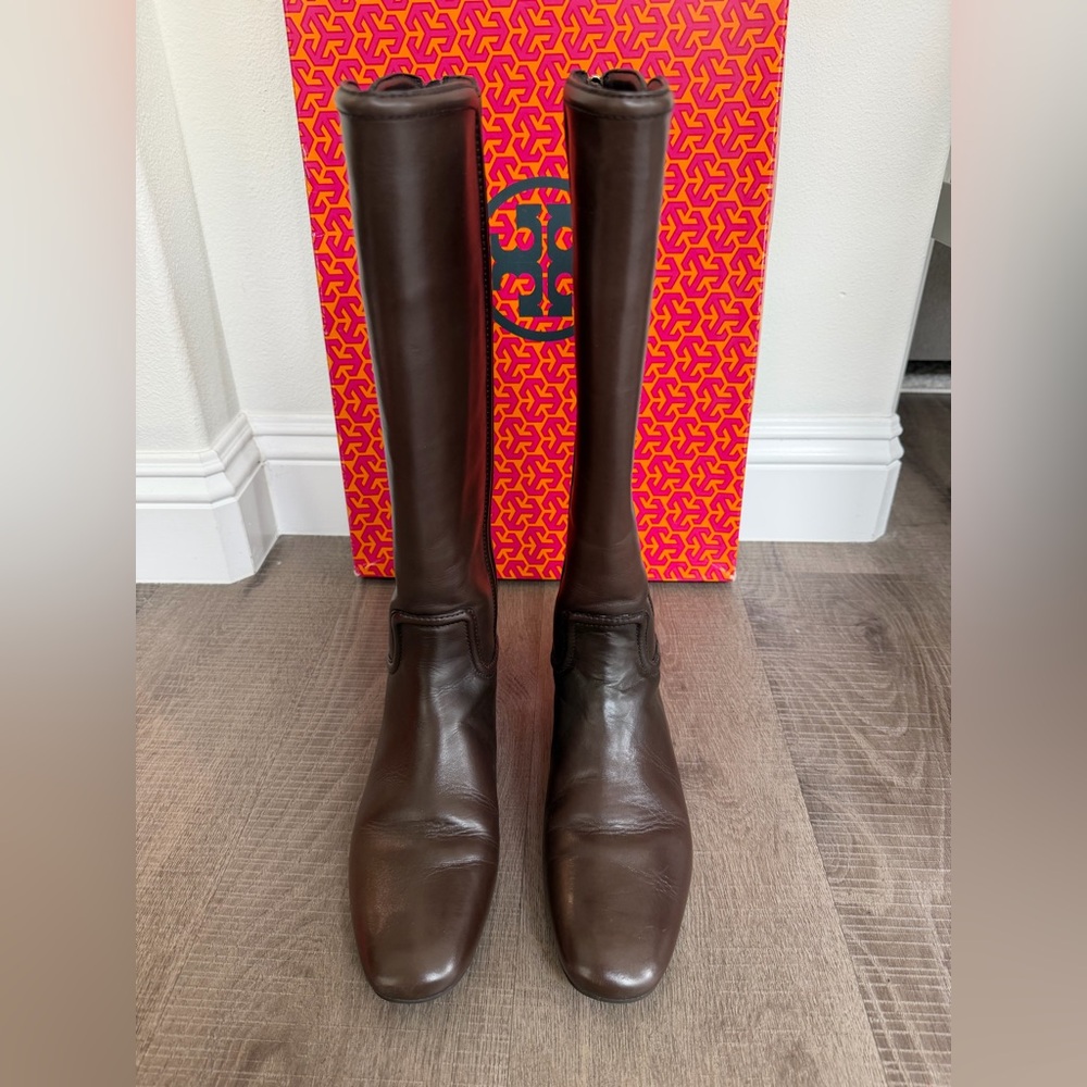 New Women’s Tory Burch Irene Equestrian Riding Boots Coconut BROWN Size 8.5